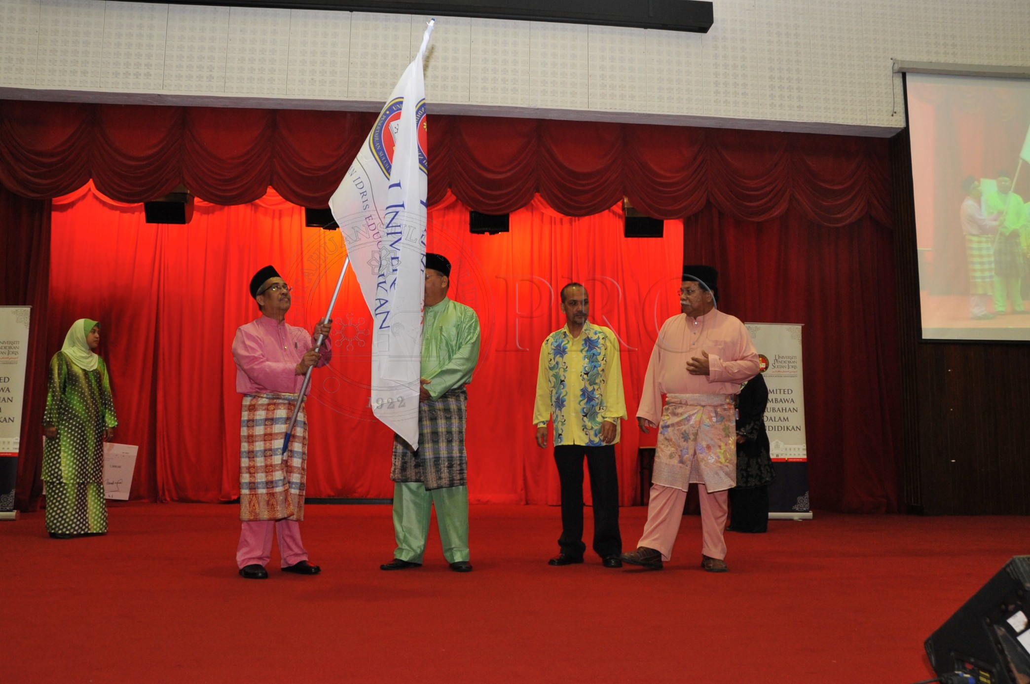 PRO 13 04 amanat  PRO 7600